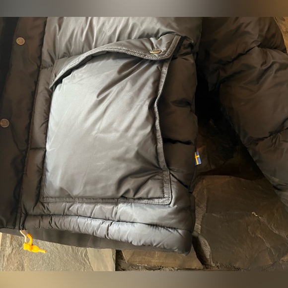 Fjallraven Expedition Down Lite in Black. Men’s XL - Picture 7 of 9